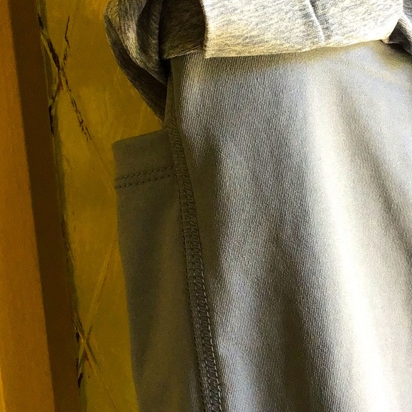 Tennis style skort in Heather Blue with one interior pocket - Picture 4 of 9